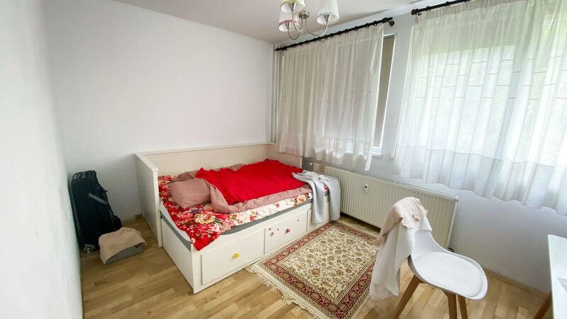 Baba Novac vizavi de Parc IOR - Campia Libertatii - 2 bai